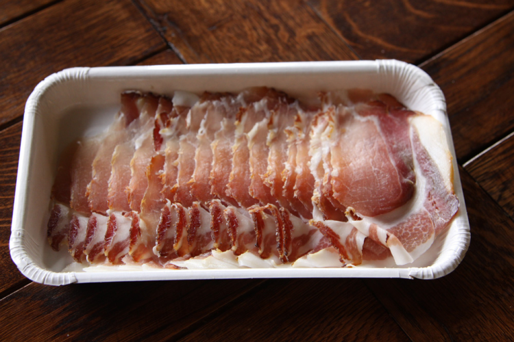 Ветчина сырокопченая "Черный лес"