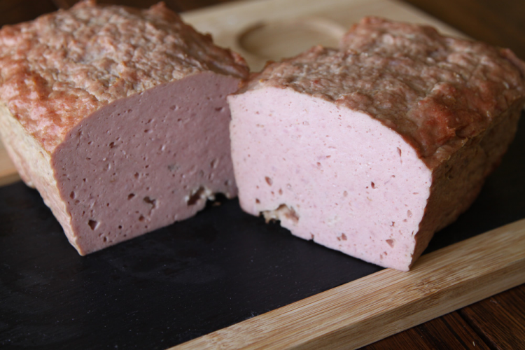 Колбаса «Колбасный хлеб пикантный» без оболочки