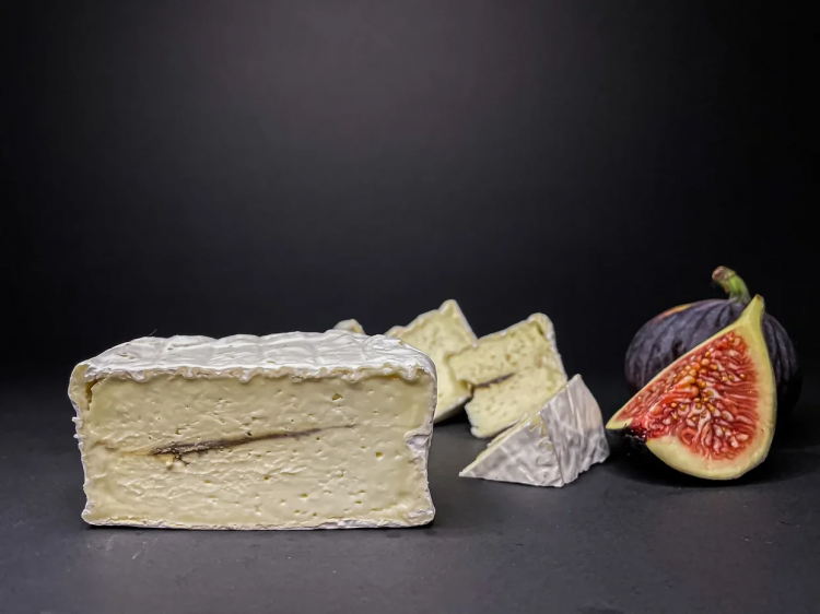 Сыр Камамбер с трюфелем