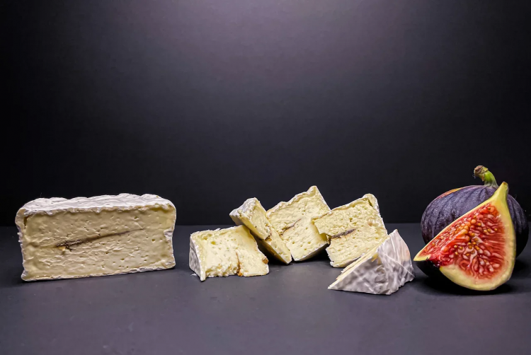 Сыр Камамбер с трюфелем